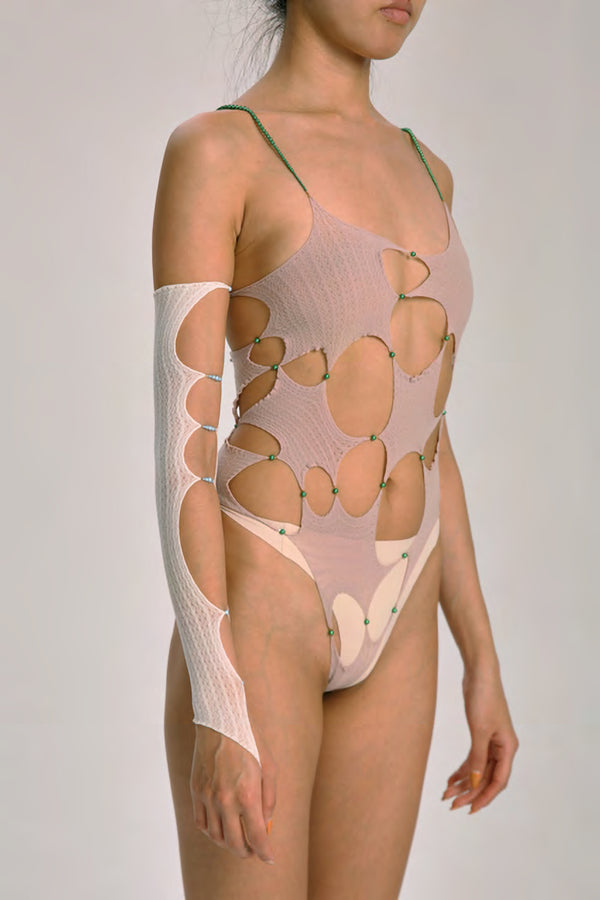 Rui Zhou R004 Sleeve Series Crystal Pearl Single Arm Sleeve RUI-SS21-R004-BAI White